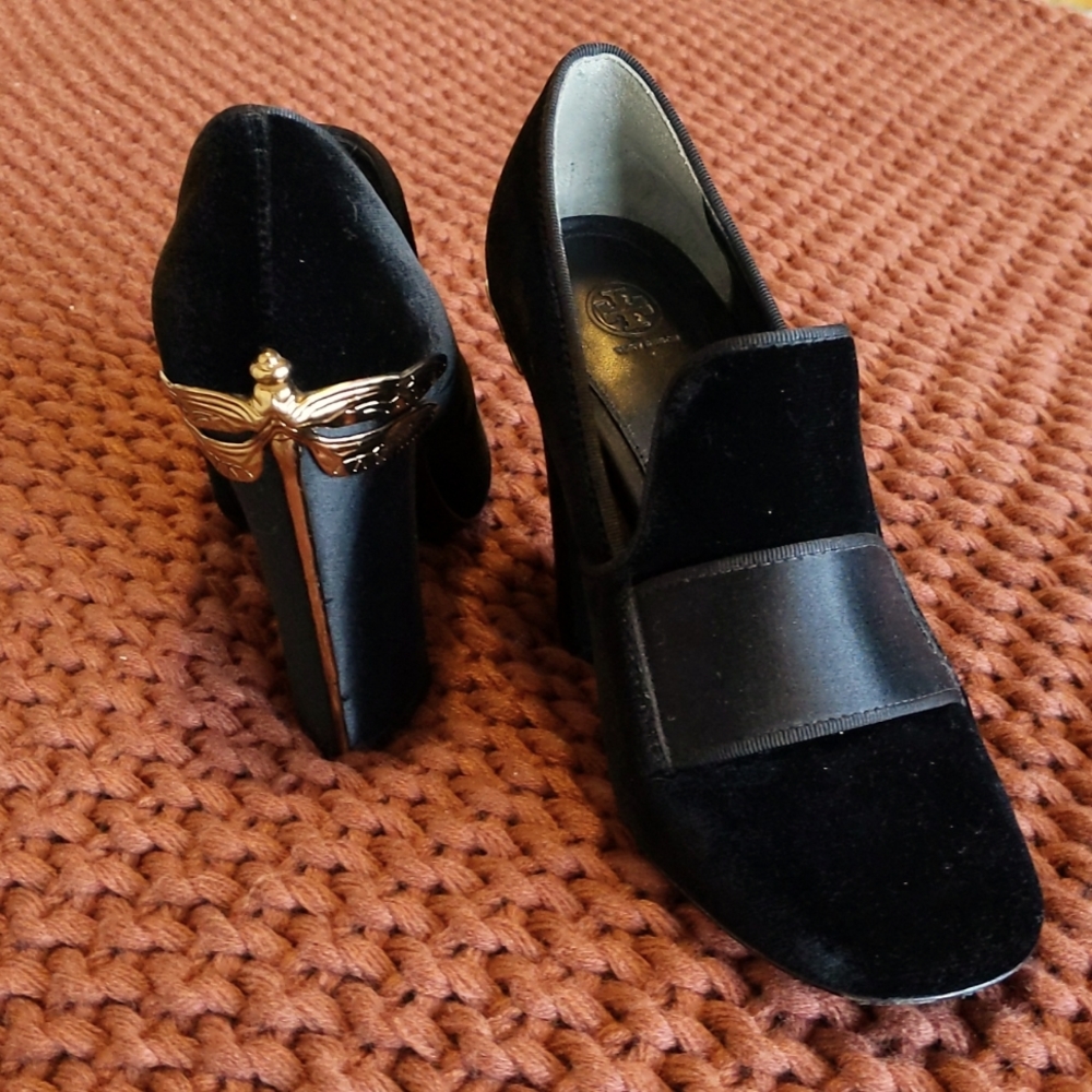 Tory Burch dragonfly pumps, size 5.5